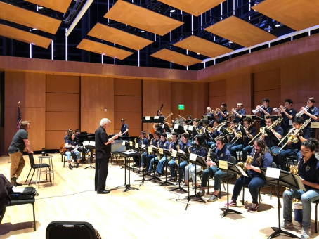 Picture of a jazz band working with Caffey and Shaw, guest artists, in a room at the Coil School for the Arts Picture of a jazz band working with Caffey and Shaw, guest artists, in a room at the Coil School for the Arts